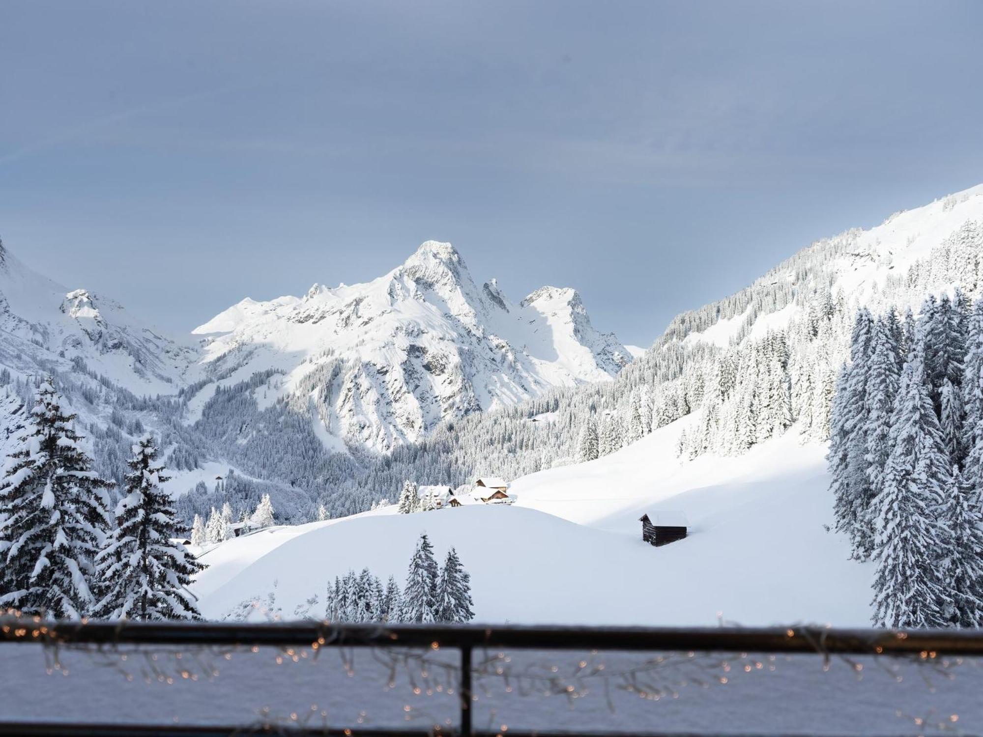 Apartment In Schroecken Near Ski Area Екстер'єр фото